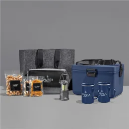 Yatta Wilderness Wonders Hamper - NAVY