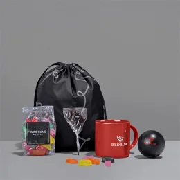 Yatta Desk Delights Hamper - RED